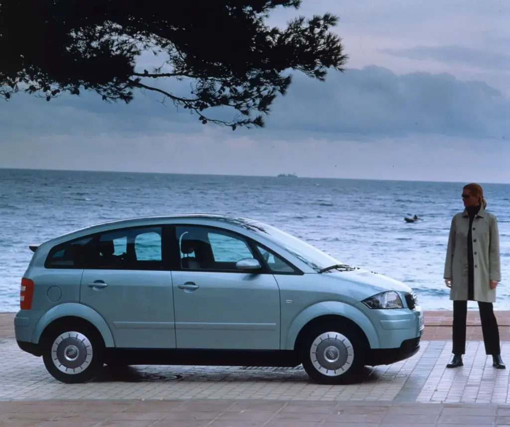 El Audi A2 vuelve 25 años después: del aluminio a los electrones, la misma obsesión por la eficiencia 3 Motor16 AUDI A2 ORIGINAL 5 Motor16
