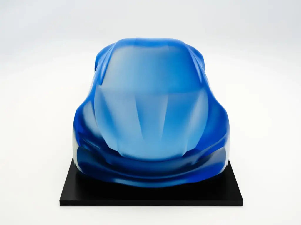 El nuevo Alpine A110 eléctrico muestra sus líneas maestras en una escultura 3 Motor16 El nuevo Alpine A110 eléctrico muestra sus líneas maestras en una escultura