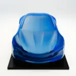 Alpine adelanta el nuevo Alpine A110: escultura en París e híbrido en 2027