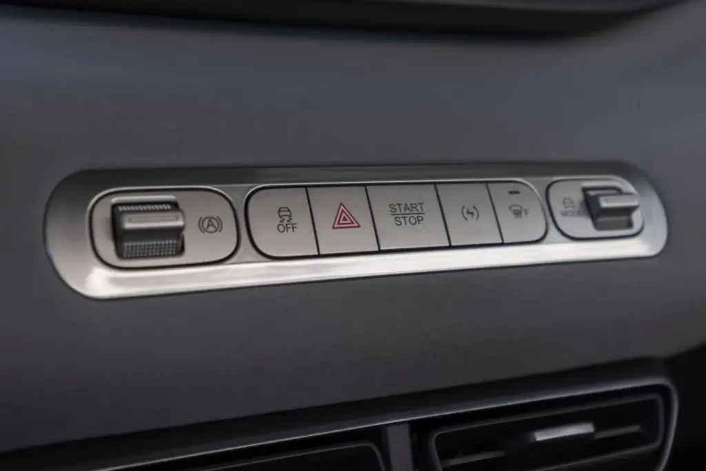 El BYD Dolphin Surf se actualiza con mejoras digitales y añade la quinta plaza 19 Motor16 BYD Dolphin Surf actualizacion 27 Motor16