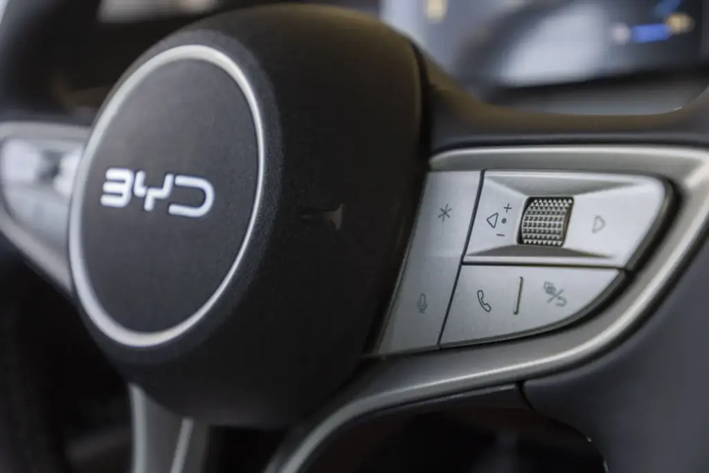 El BYD Dolphin Surf se actualiza con mejoras digitales y añade la quinta plaza 23 Motor16 BYD Dolphin Surf actualizacion 32 Motor16