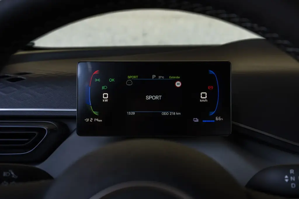 El BYD Dolphin Surf se actualiza con mejoras digitales y añade la quinta plaza 27 Motor16 BYD Dolphin Surf actualizacion 36 Motor16
