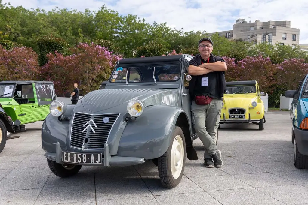 Citroën conquista París con nueve iconos de su historia que este año celebran un aniversario redondo 10 Motor16 CITROEN CLASSIC TOUR PARIS SEPTIEMBRE 20262 Motor16