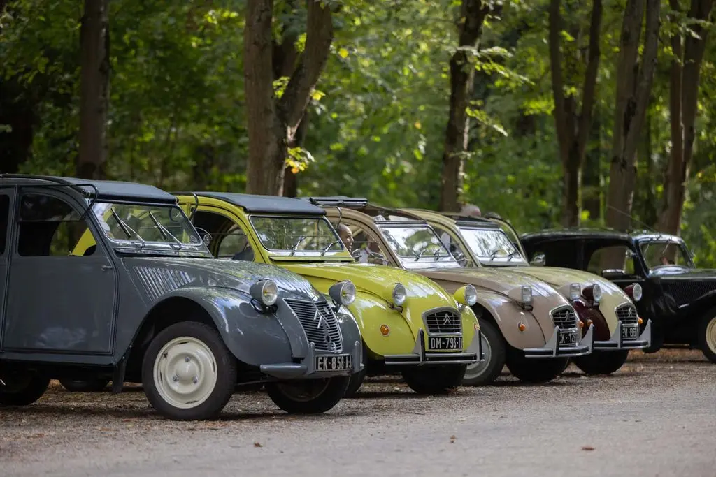 Citroën conquista París con nueve iconos de su historia que este año celebran un aniversario redondo 4 Motor16 Classic Tour Citroën