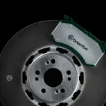 Brembo lanza pastillas de freno con un 90% menos de polvo y discos que duran el doble