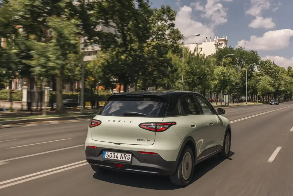 Primera prueba con el nuevo Geely E2. Un eléctrico urbano con modales europeos 11 Motor16 Geely E2 13 Motor16