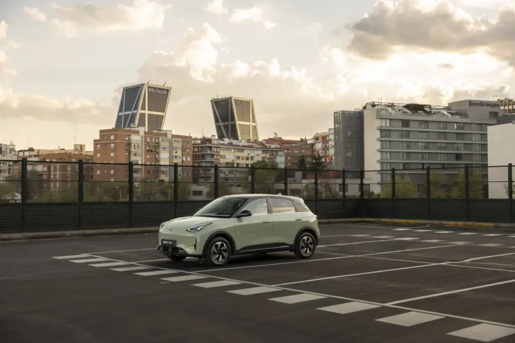 Primera prueba con el nuevo Geely E2. Un eléctrico urbano con modales europeos 17 Motor16 Geely E2 6 Motor16