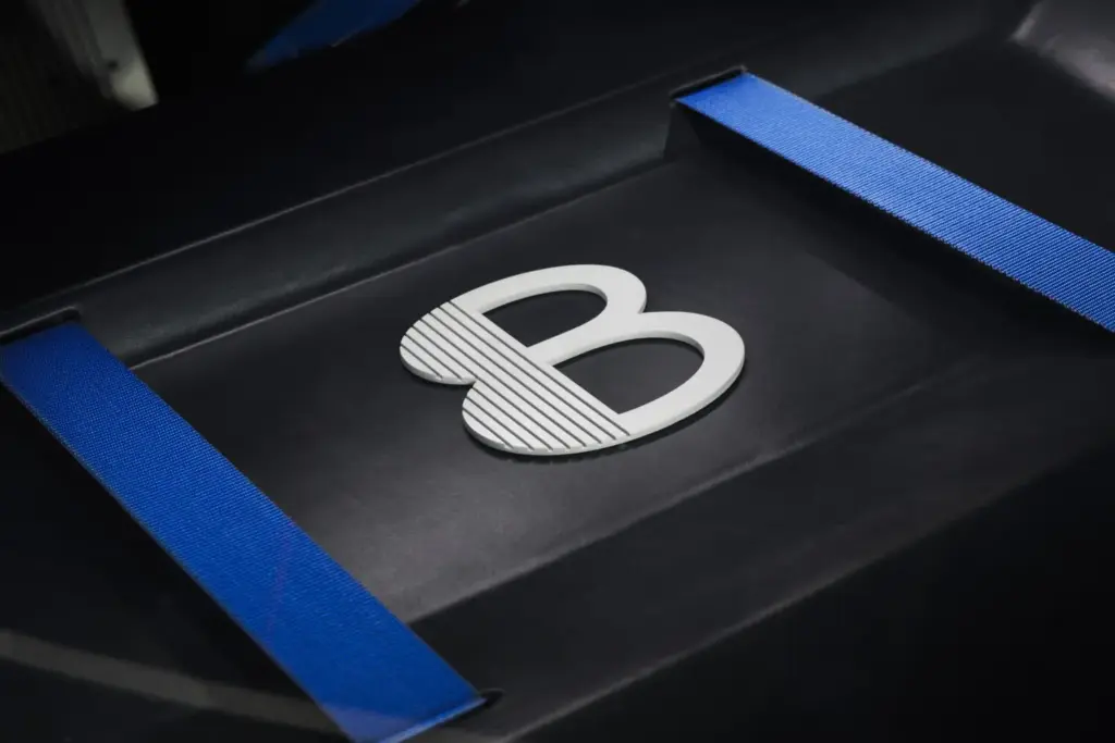 Renault 8 Gordini Concept: el mito francés regresa como un coupé eléctrico de 270 CV 15 Motor16 Gordini 8 Concept Car 19 Motor16
