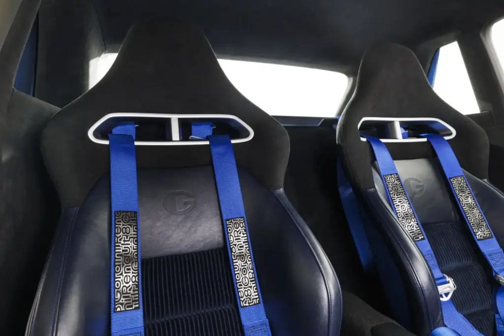 Renault 8 Gordini Concept: el mito francés regresa como un coupé eléctrico de 270 CV 16 Motor16 Gordini 8 Concept Car 20 Motor16