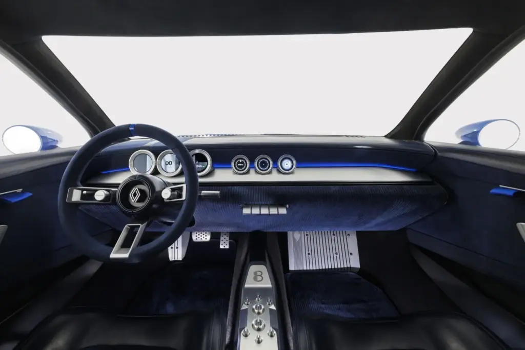 Renault 8 Gordini Concept: el mito francés regresa como un coupé eléctrico de 270 CV 24 Motor16 Gordini 8 Concept Car 28 Motor16