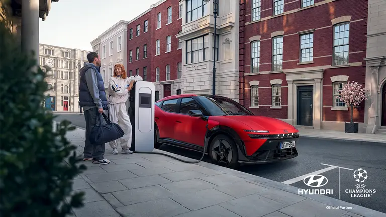 Hyundai se estrena como socio oficial de la Champions League con el nuevo IONIQ 3 como protagonista
