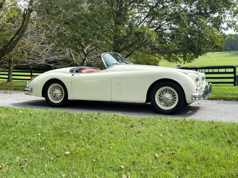 El Jaguar XK150 S Roadster que una familia custodia desde hace 65 años sale a subasta