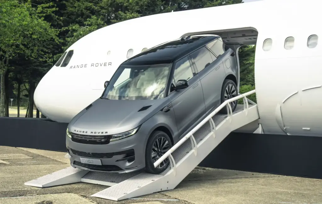 Primera prueba del Range Rover Sport Electric: 550 CV y 609 km 22 Motor16 JLR Range Rover Showcase Stock Proving Ground L461 Sport 4 Motor16