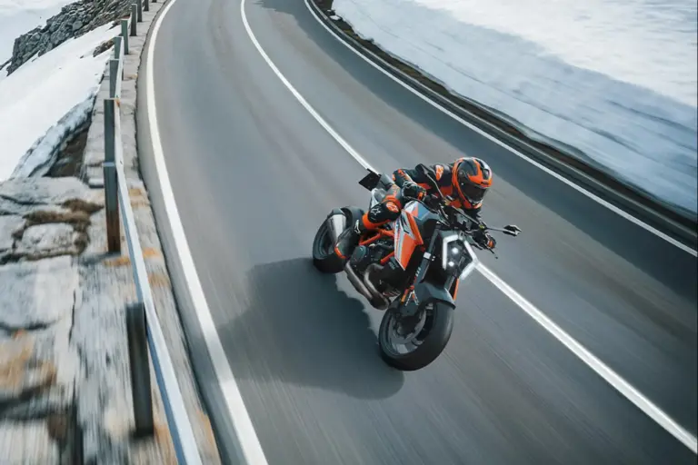 KTM 1390 Super Duke RR: 190 CV, 11 kg menos y solo 350 unidades numeradas