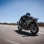 Kawasaki Ninja H2 2027: más par y tecnología para mantener vivo el mito de la sobrealimentación