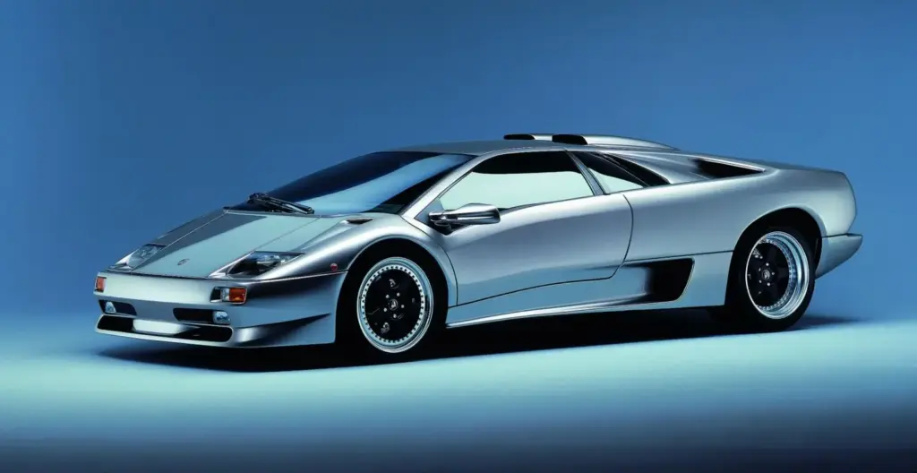 Super Veloce, 55 años de la filosofía más radical de Lamborghini: del Miura SV al Revuelto SV híbrido de 1.065 CV 16 Motor16 LAMBORGHINI DIABLO SV 1 Motor16