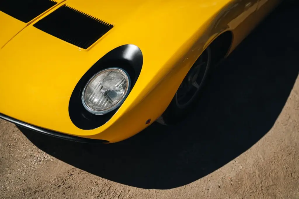 Super Veloce, 55 años de la filosofía más radical de Lamborghini: del Miura SV al Revuelto SV híbrido de 1.065 CV 24 Motor16 LAMBORGHINI MIURA SV 4 Motor16