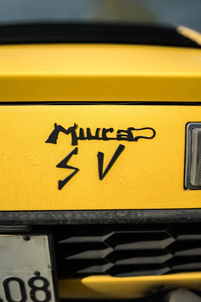 Super Veloce, 55 años de la filosofía más radical de Lamborghini: del Miura SV al Revuelto SV híbrido de 1.065 CV 27 Motor16 LAMBORGHINI MIURA SV 7 Motor16