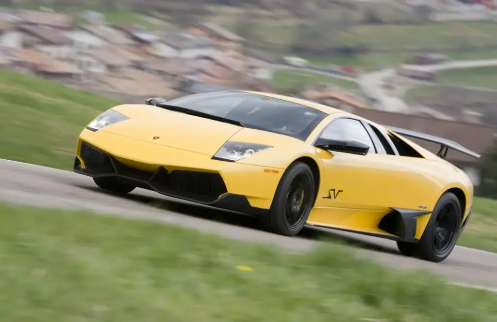 Super Veloce, 55 años de la filosofía más radical de Lamborghini: del Miura SV al Revuelto SV híbrido de 1.065 CV 37 Motor16 LAMBORGHINI MURCIELAGO SV 1 Motor16