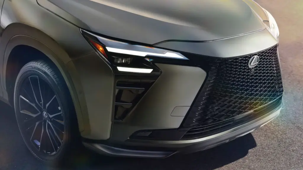 Lexus renueva a fondo el NX: hasta 307 CV, más de 100 km de autonomía eléctrica en el 450h+... 20 Motor16 LEXUS NX 2027 12 Motor16