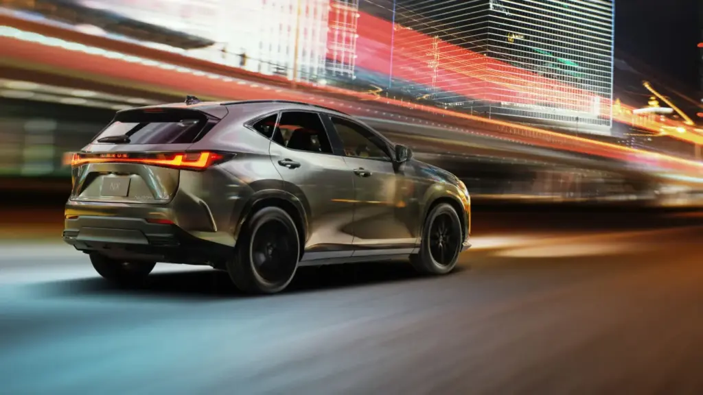 Lexus renueva a fondo el NX: hasta 307 CV, más de 100 km de autonomía eléctrica en el 450h+... 7 Motor16 LEXUS NX 2027 13 Motor16