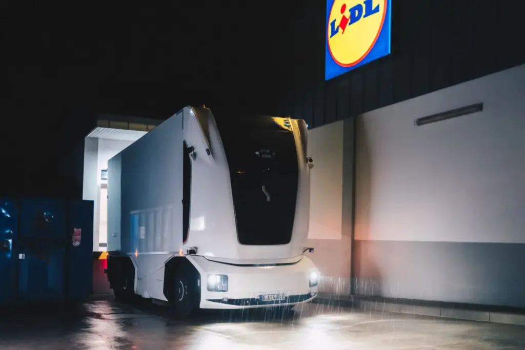 Alemania estrena el primer camión autónomo sin cabina que ya reparte en carretera por Lidl 1 Motor16 LIDL CAMION AUTONOMO EINRIDE Motor16