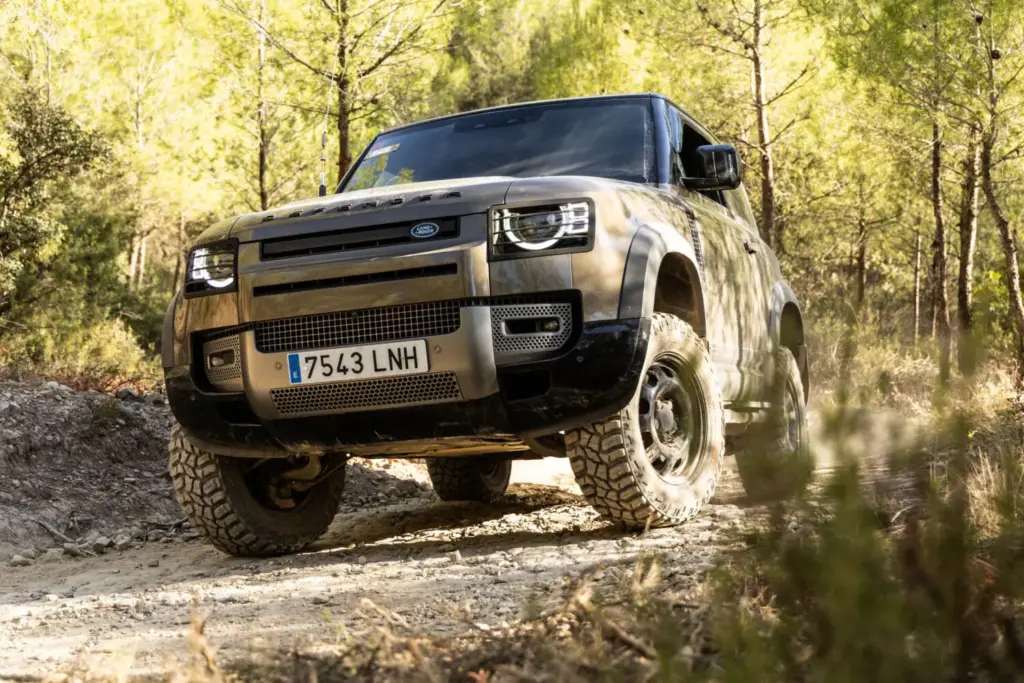 Land Party 2026: Más de 600 Land Rover se dieron cita en Les Comes 8 Motor16 Land Party 2026 112 Motor16