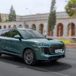 El Lepas L8 ya tiene precio en España: SUV híbrido chino desde 33.990 euros con ayudas a la compra