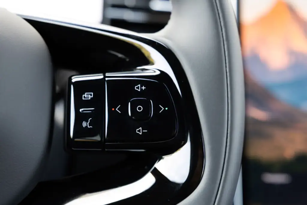 Probamos el LEPAS L8 Súper Híbrido: elegancia felina y 279 CV para estrenar la marca en España 27 Motor16 Lepas L8 int 007 Motor16