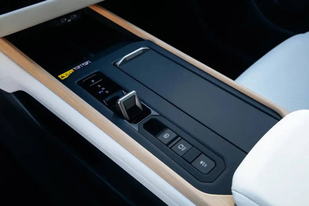 Al volante del nuevo Lexus ES 2027: El representante de todo un legado 44 Motor16 Lexus ES 2027 41 Motor16