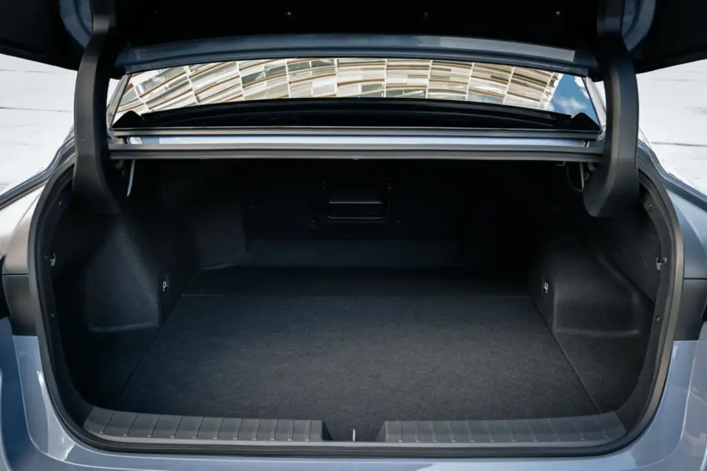 Al volante del nuevo Lexus ES 2027: El representante de todo un legado 53 Motor16 Lexus ES 2027 50 Motor16