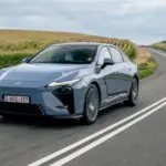 Al volante del nuevo Lexus ES 2027: El representante de todo un legado