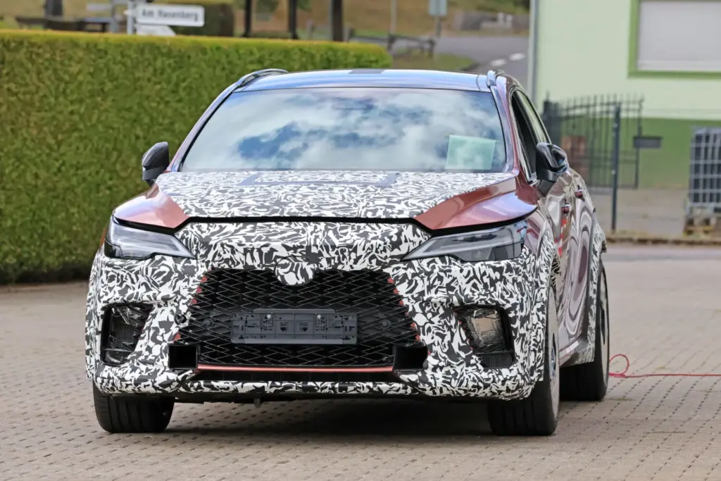 Fotos espía del Lexus RX Morizo RR: el SUV que cambia las reglas del juego 18 Motor16 Lexus RX Morizo RR espia 14 Motor16