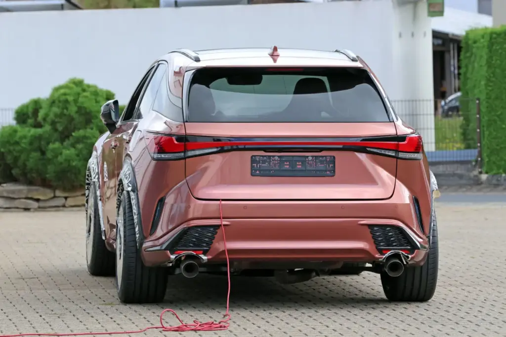 Fotos espía del Lexus RX Morizo RR: el SUV que cambia las reglas del juego 23 Motor16 Lexus RX Morizo RR espia 19 Motor16