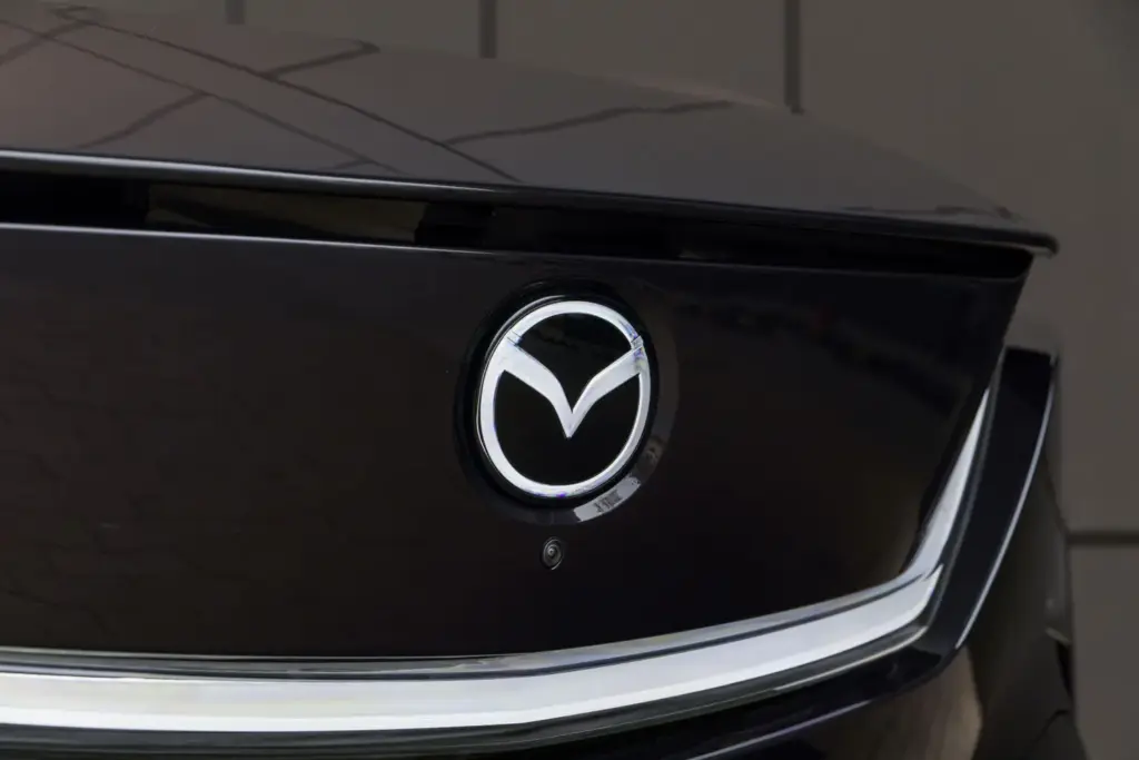 Primera prueba del Mazda CX-6e: SUV eléctrico de excelente dinámica 36 Motor16 MAZDA CX 6e detale exterior 33 Motor16