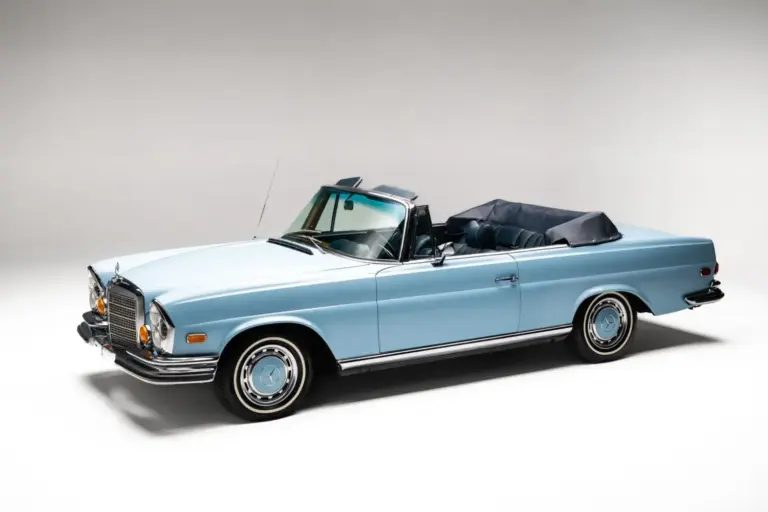 El Mercedes 280SE 3.5 Cabriolet W111, uno de solo 1.230 ejemplares, sale a subasta sin reserva
