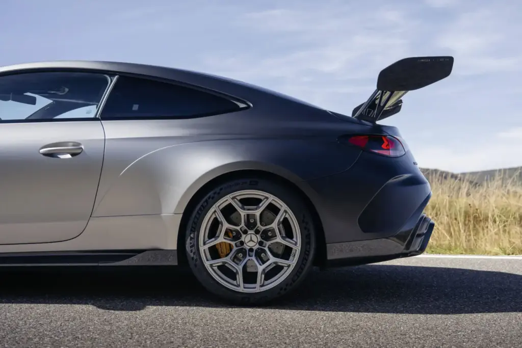 Mercedes AMG CLE 646 Spezialanfertigung 37 Motor16