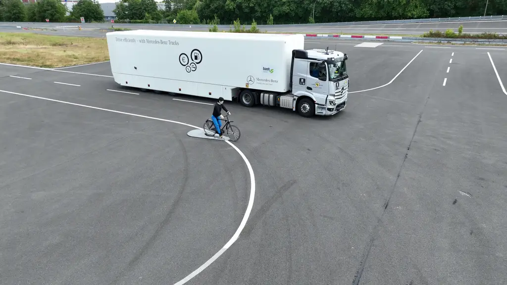 BYD debuta en Europa con un camión eléctrico de cinco estrellas –la máxima nota– en seguridad 2 Motor16 Mercedes-Benz Actros F 4x2, EURO NCAP, seguridad