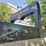 Mercedes-Benz se vuelca con el GP de España de F1 en Madring: una lona gigante, concursos y presencia en el Metro