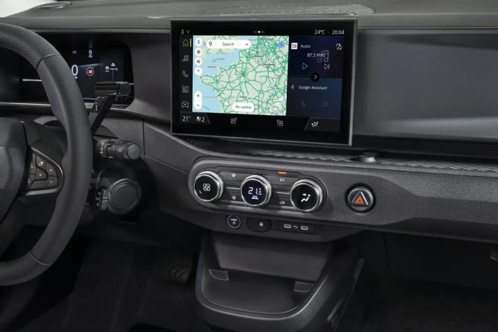 Nissan presenta el nuevo PIXO, su eléctrico urbano de acceso 15 Motor16 NISSAN PIXO 11 Motor16