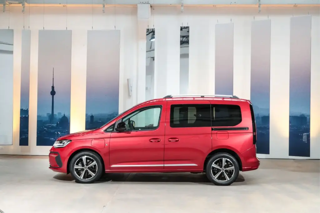 Volkswagen arranca la producción del nuevo Caddy 5 Motor16 NUEVO VOLKSWAGEN CADDY 2027 2 Motor16