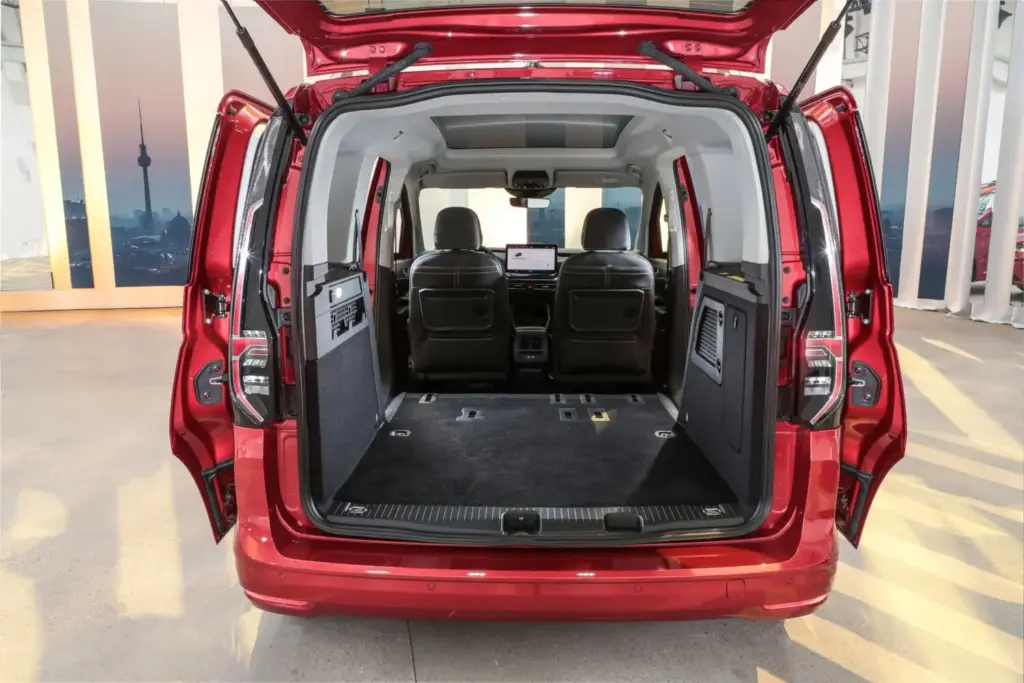 Volkswagen arranca la producción del nuevo Caddy 23 Motor16 NUEVO VOLKSWAGEN CADDY 2027 20 Motor16