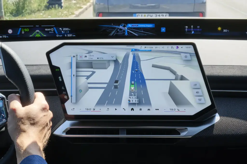 Navegación y asistencia al conductor con vista 3D: así es el nuevo navegador BMW Maps 3 Motor16 P90652797 highRes bmw maps with driver Motor16