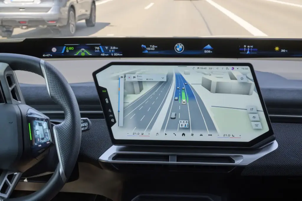Navegación y asistencia al conductor con vista 3D: así es el nuevo navegador BMW Maps 19 Motor16 P90652817 highRes bmw maps with driver Motor16