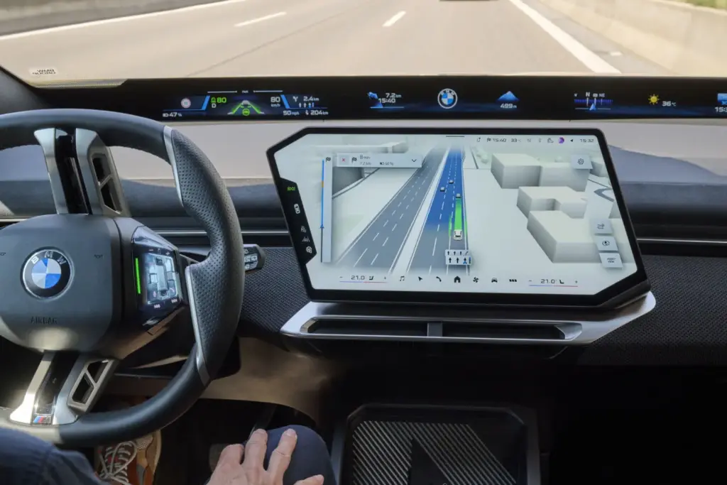 Navegación y asistencia al conductor con vista 3D: así es el nuevo navegador BMW Maps 20 Motor16 P90652818 highRes bmw maps with driver 1 Motor16