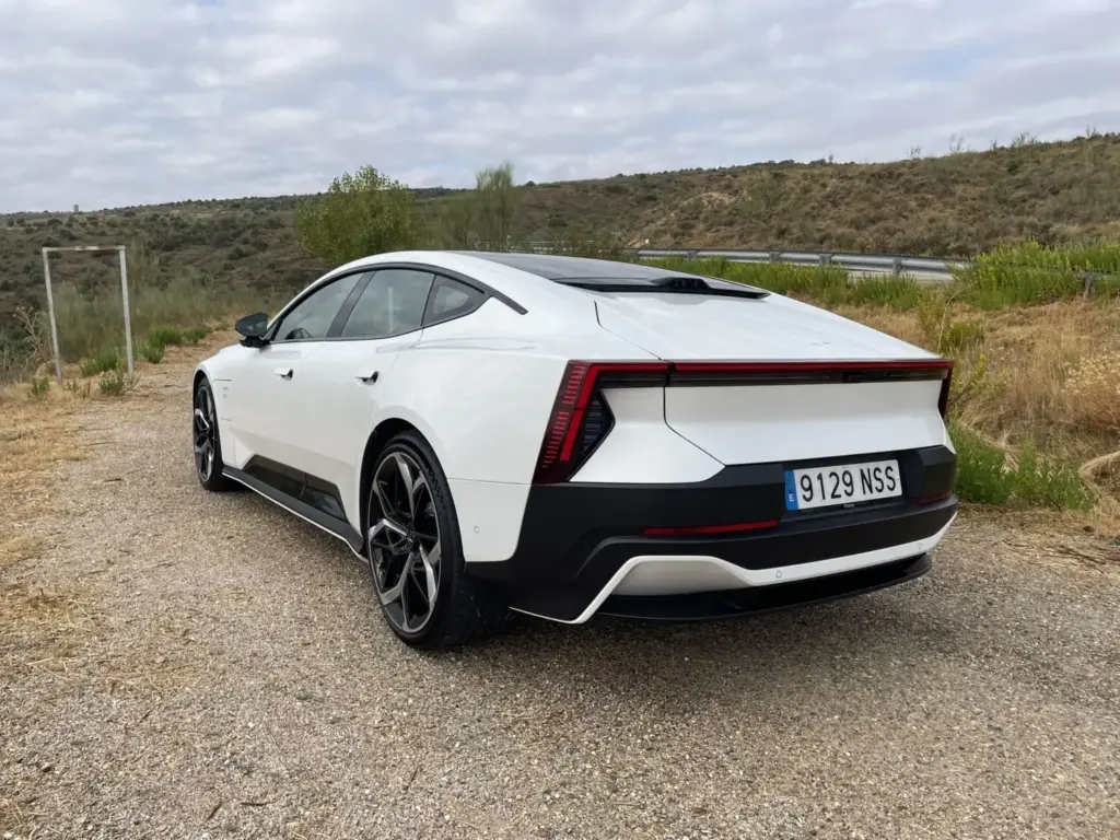 Probamos el Polestar 5: un suave vendaval del norte 20 Motor16 POLESTAR 5 TOMA DE CONTACTO 11 Motor16