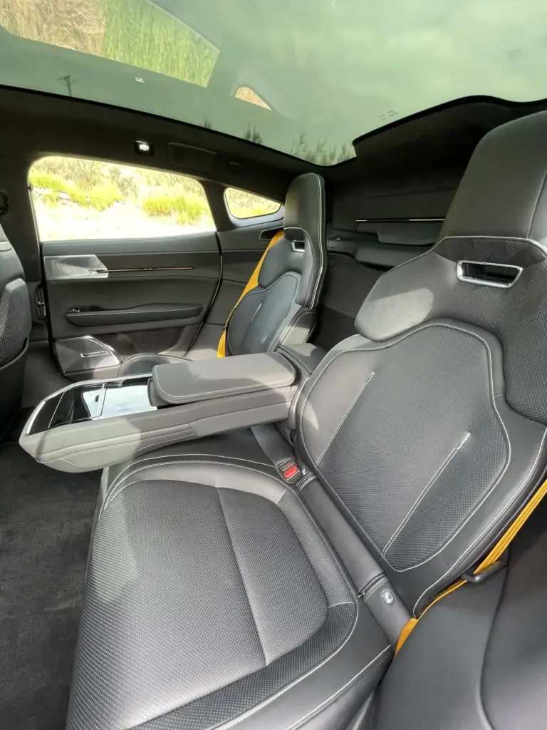 Probamos el Polestar 5: un suave vendaval del norte 26 Motor16 POLESTAR 5 TOMA DE CONTACTO 17 Motor16