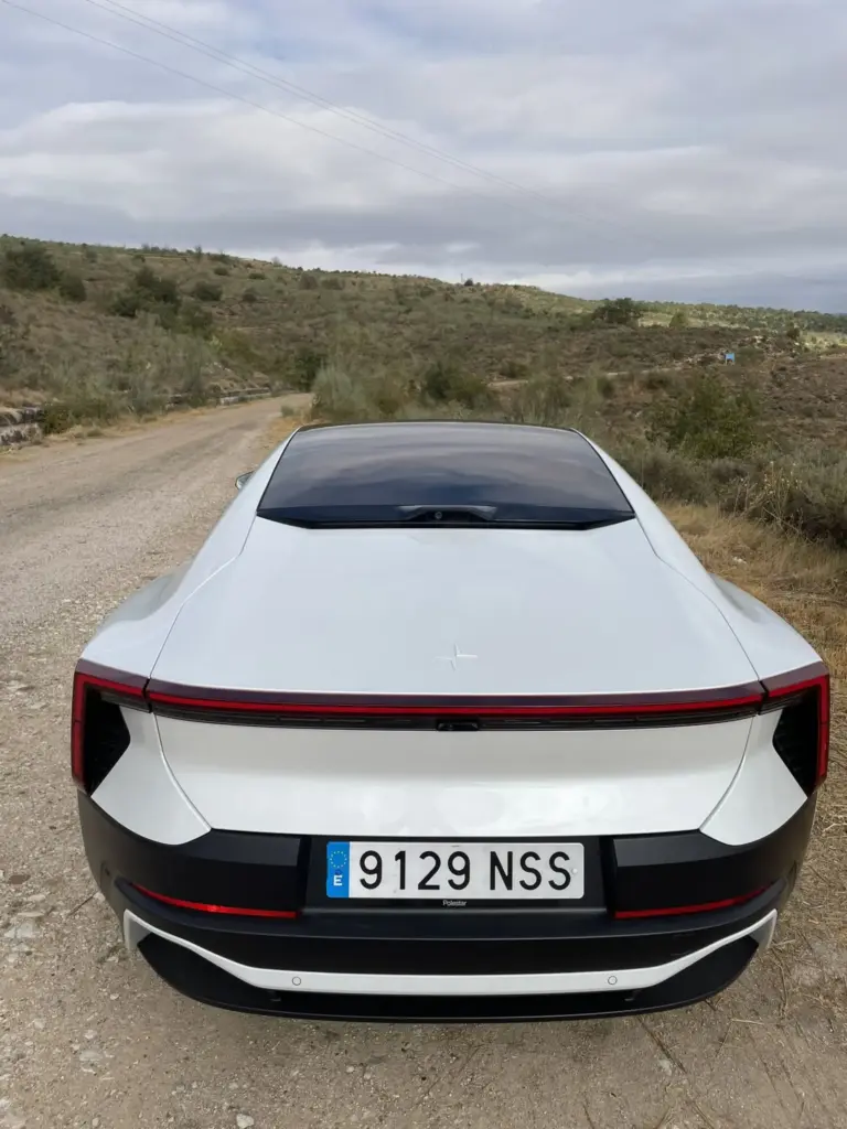 Probamos el Polestar 5: un suave vendaval del norte 39 Motor16 POLESTAR 5 TOMA DE CONTACTO 30 Motor16