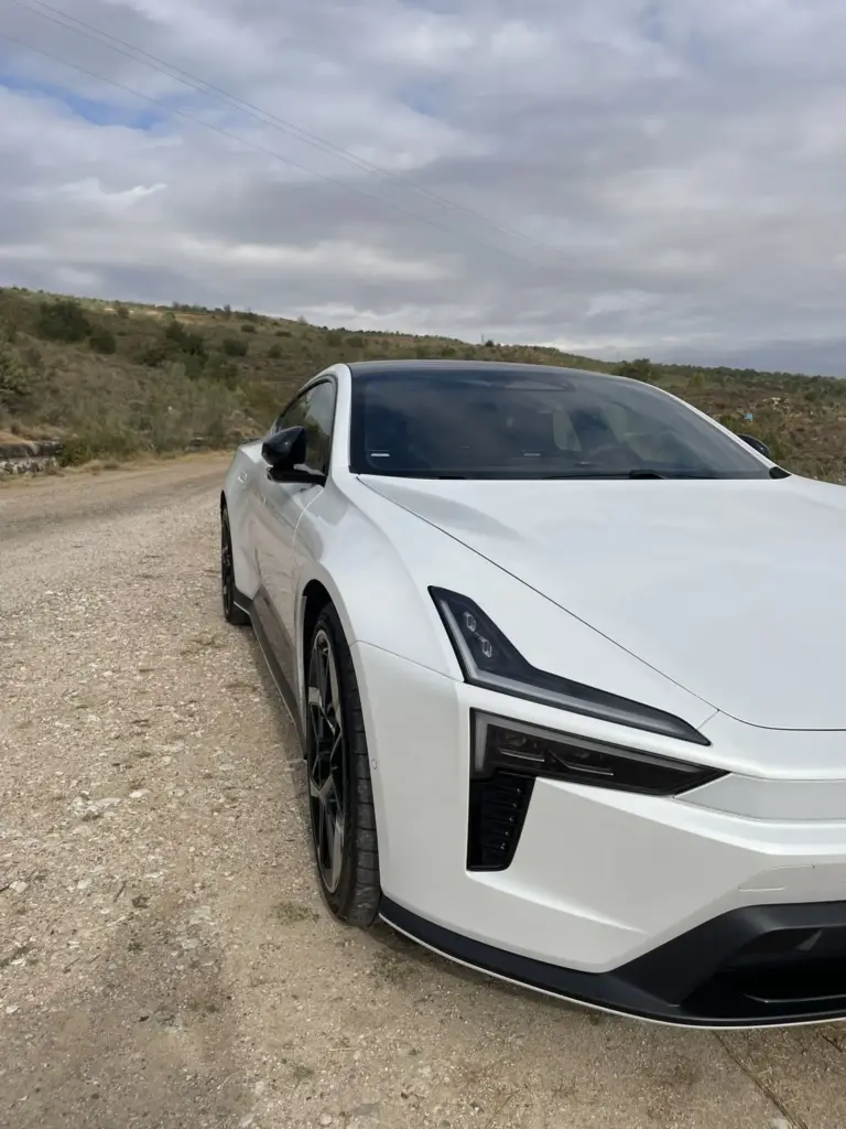 Probamos el Polestar 5: un suave vendaval del norte 15 Motor16 POLESTAR 5 TOMA DE CONTACTO 6 Motor16