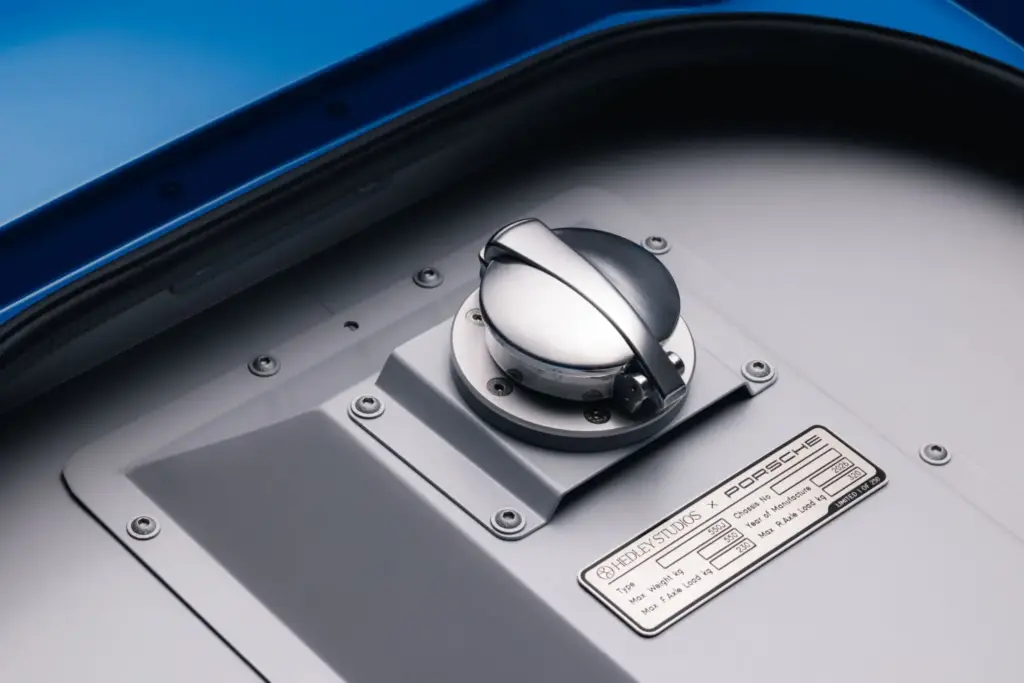 Porsche 550 J, un 550 Spyder a escala y 100% eléctrico, la última creación de Hedley Studios 17 Motor16 PORSCHE 550 J HEDLEY STUDIOS 12 Motor16